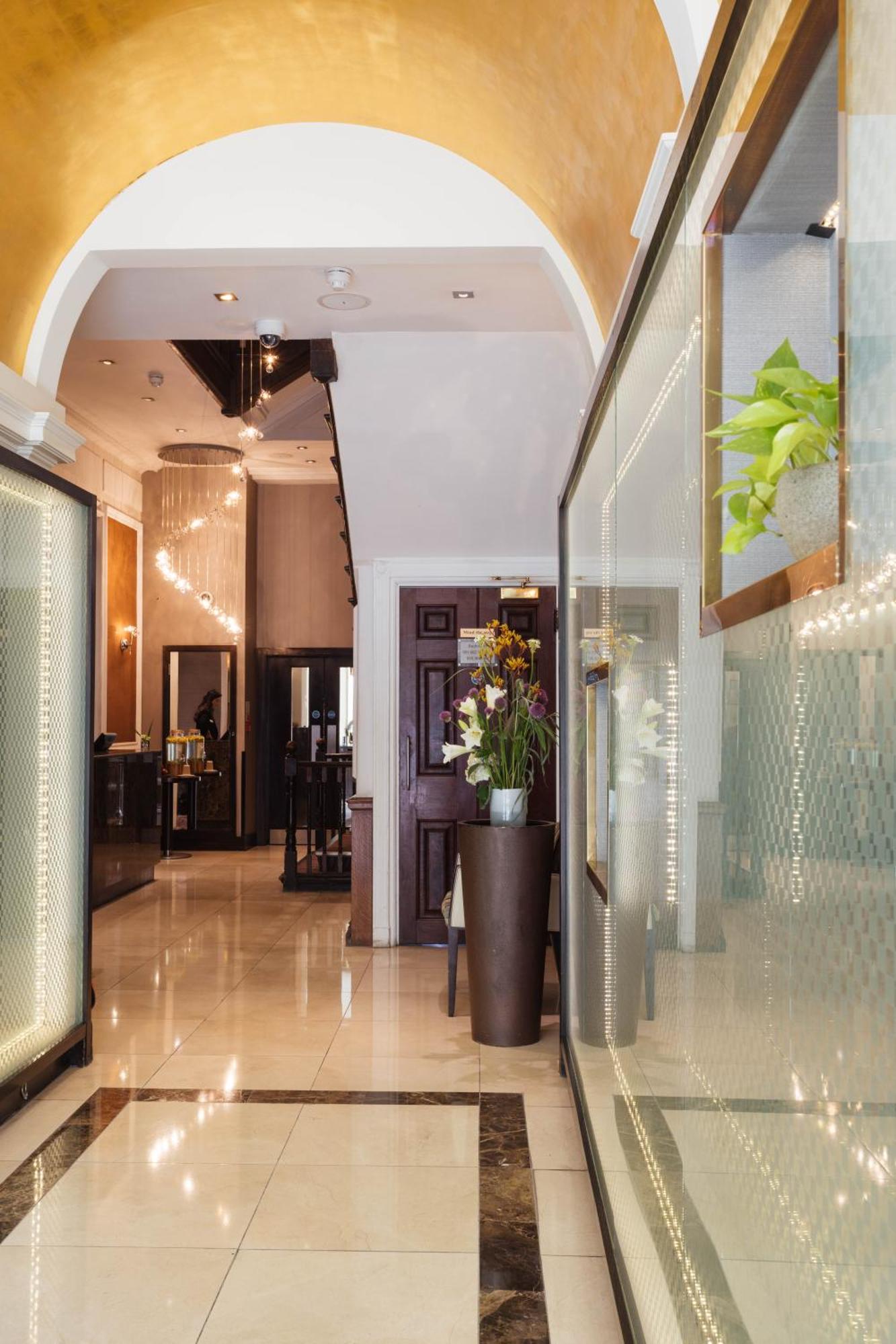 Park Grand Mayfair London Exterior foto Interior of the hotel